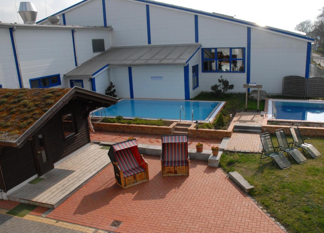 Sporthotel Neuruppin - Apartmenthaus Mit Ferienwohnungen Eksteriør billede